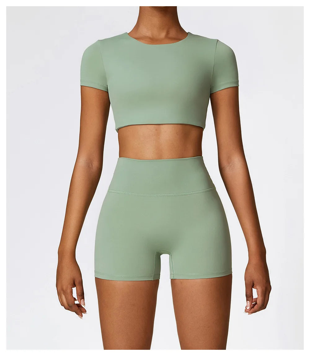 Woman Sports Top Round Neck Yoga Crop Top