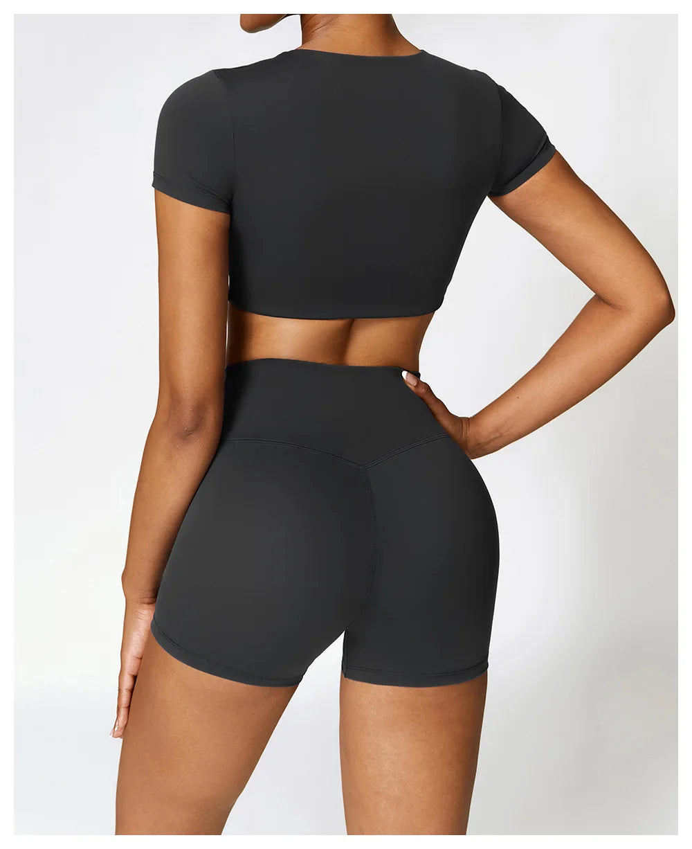 Woman Sports Top Round Neck Yoga Crop Top