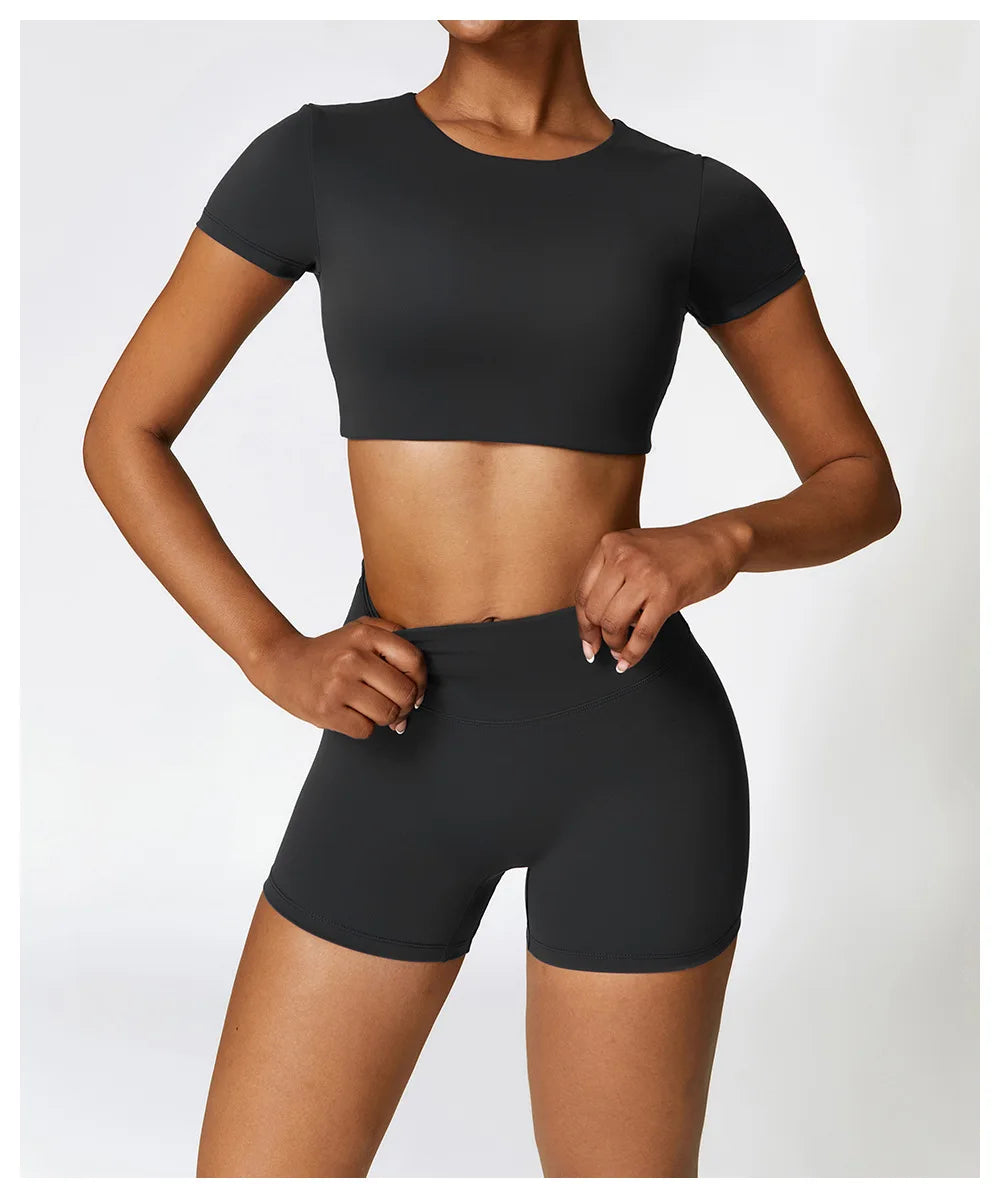 Woman Sports Top Round Neck Yoga Crop Top