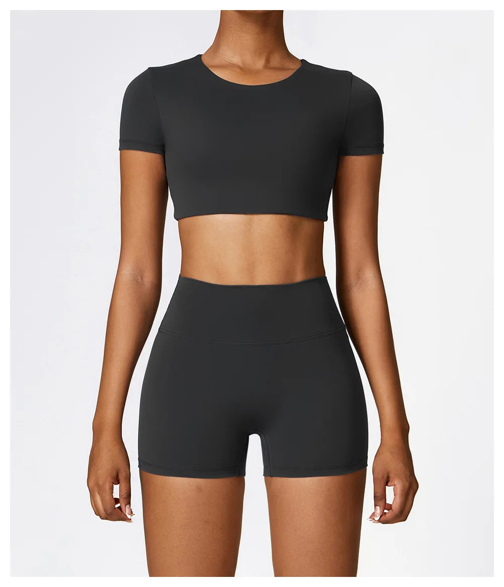 Woman Sports Top Round Neck Yoga Crop Top