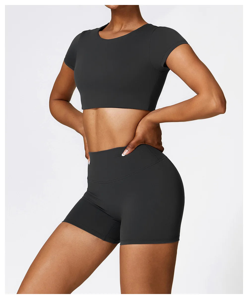 Woman Sports Top Round Neck Yoga Crop Top