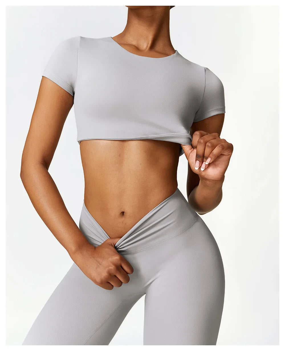 Woman Sports Top Round Neck Yoga Crop Top