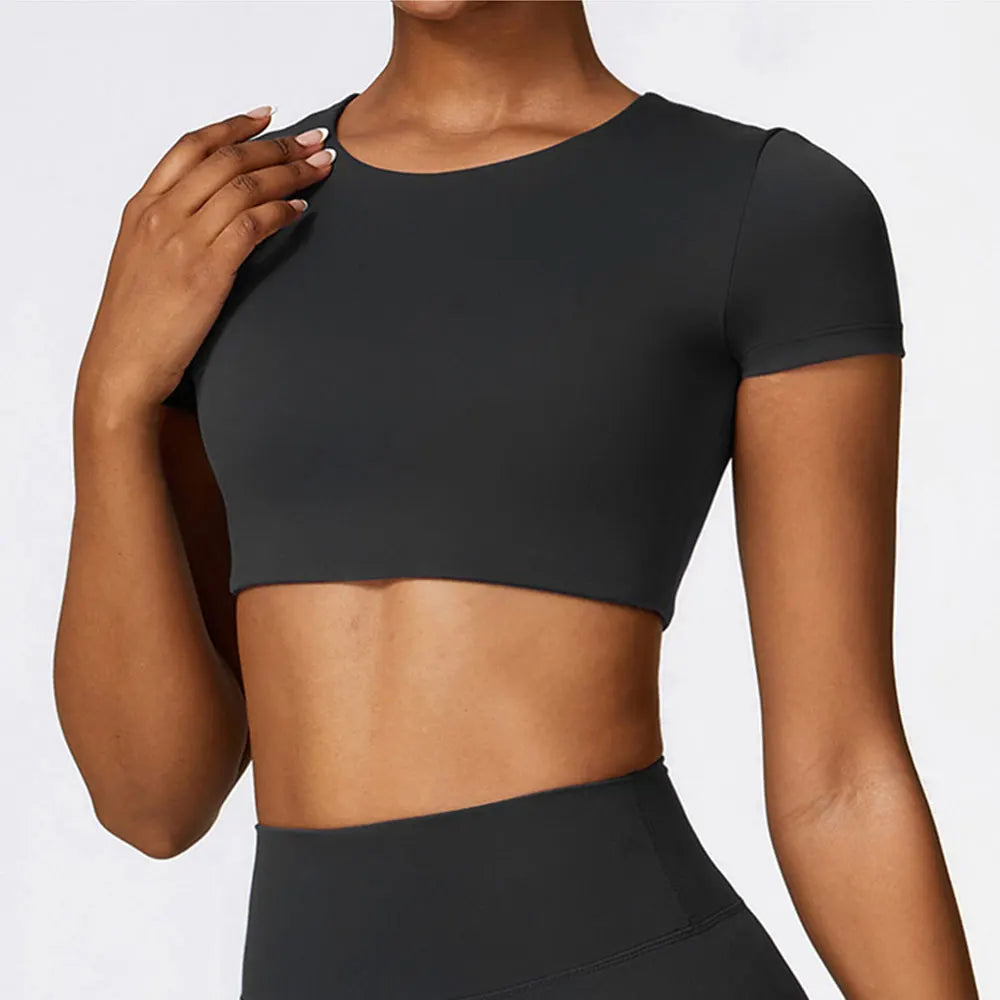 Woman Sports Top Round Neck Yoga Crop Top