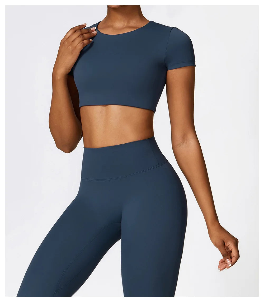 Woman Sports Top Round Neck Yoga Crop Top