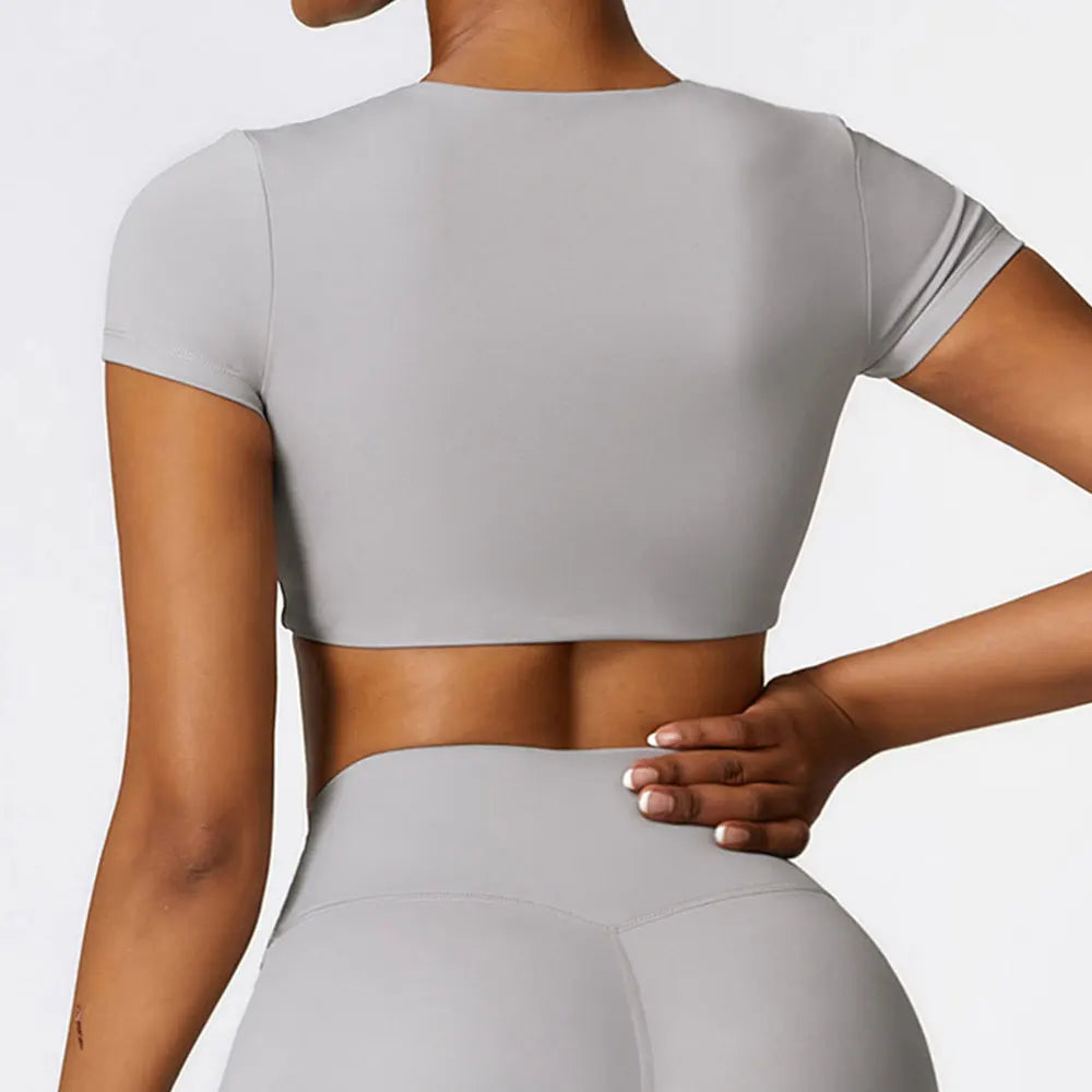 Woman Sports Top Round Neck Yoga Crop Top