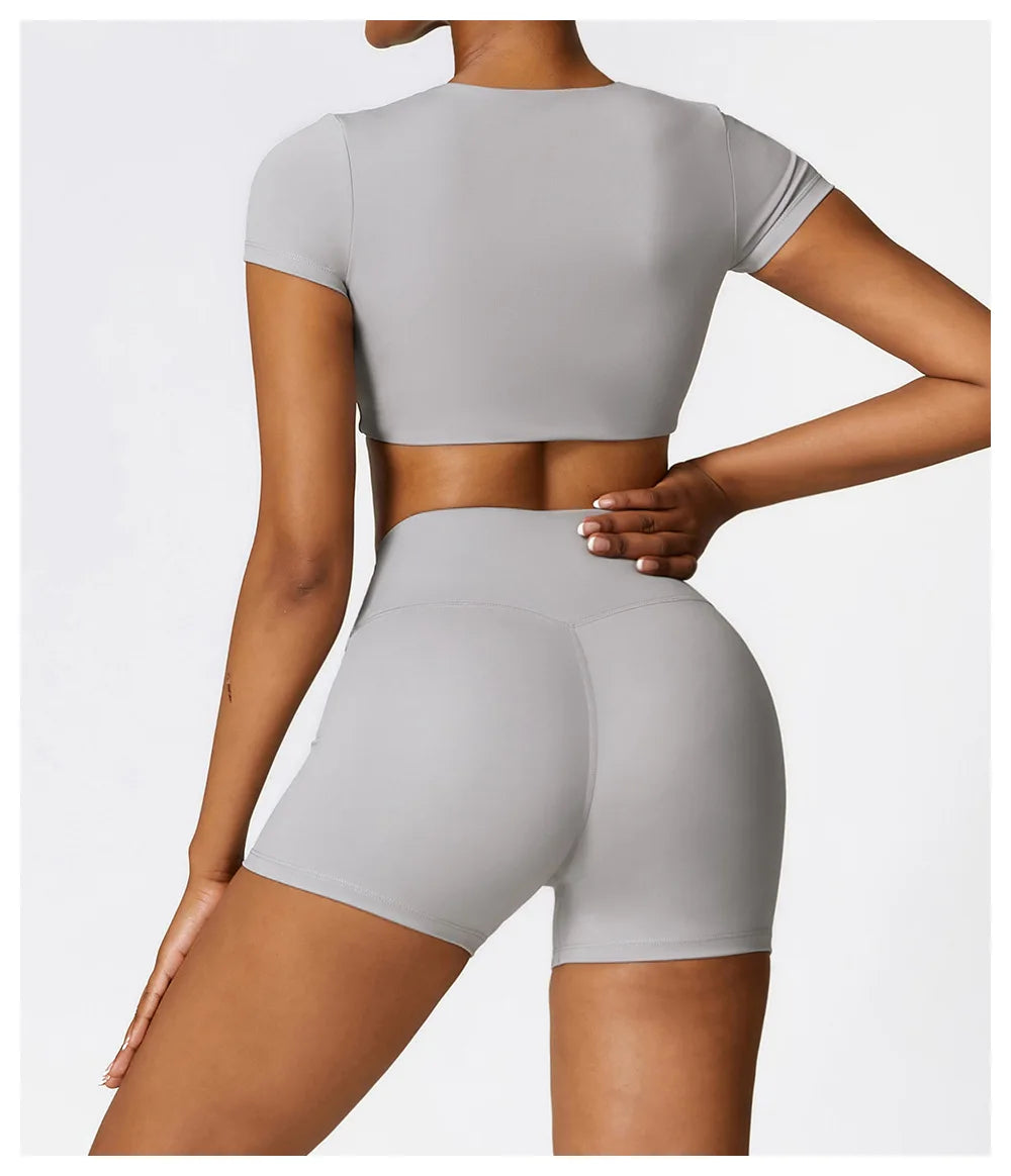 Woman Sports Top Round Neck Yoga Crop Top